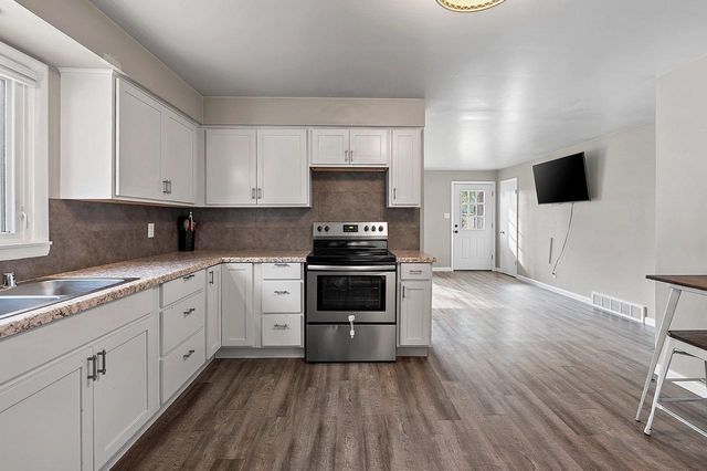 822 ARDENNES STREET, Green Bay, WI 54303
