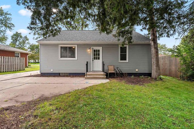 822 ARDENNES STREET, Green Bay, WI 54303