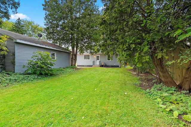 822 ARDENNES STREET, Green Bay, WI 54303