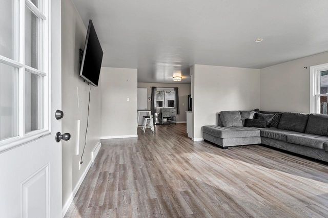 822 ARDENNES STREET, Green Bay, WI 54303