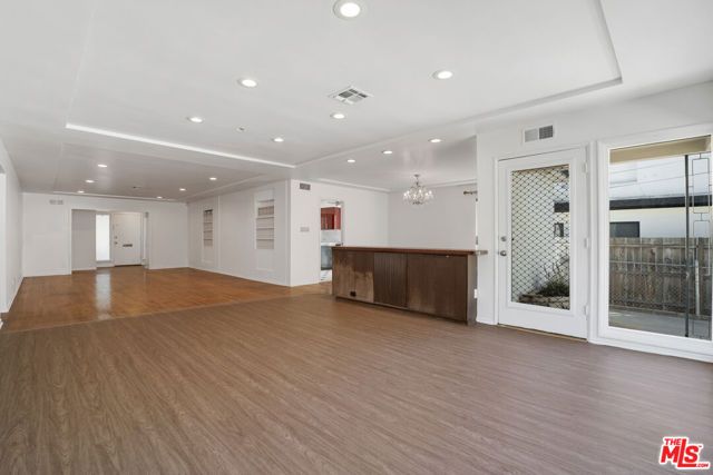 1617 Reeves Street, Los Angeles, CA 90035