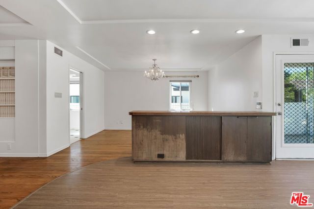 1617 Reeves Street, Los Angeles, CA 90035