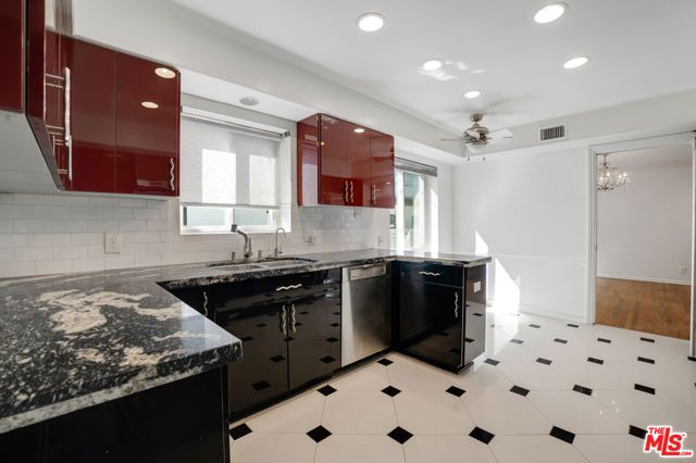 1617 Reeves Street, Los Angeles, CA 90035