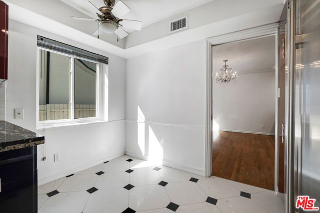 1617 Reeves Street, Los Angeles, CA 90035