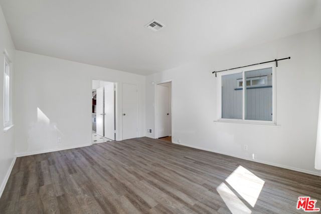 1617 Reeves Street, Los Angeles, CA 90035