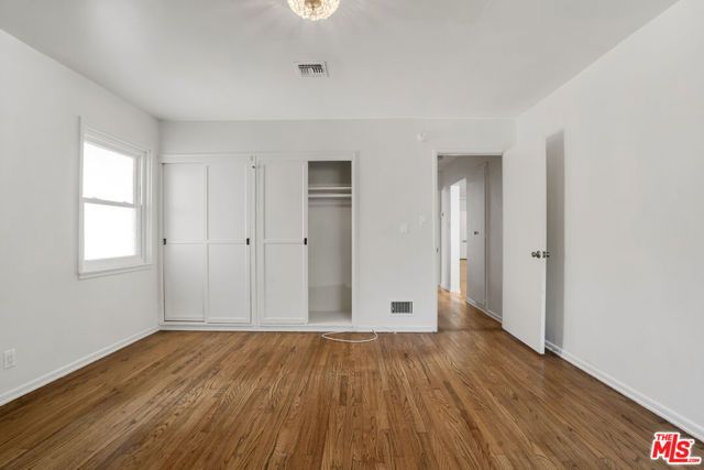 1617 Reeves Street, Los Angeles, CA 90035