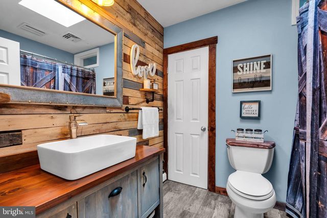 43 MORGAN RD, Aston, PA 19014