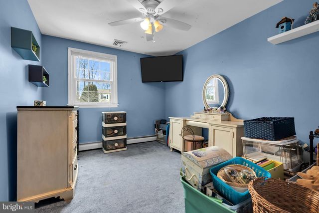 43 MORGAN RD, Aston, PA 19014