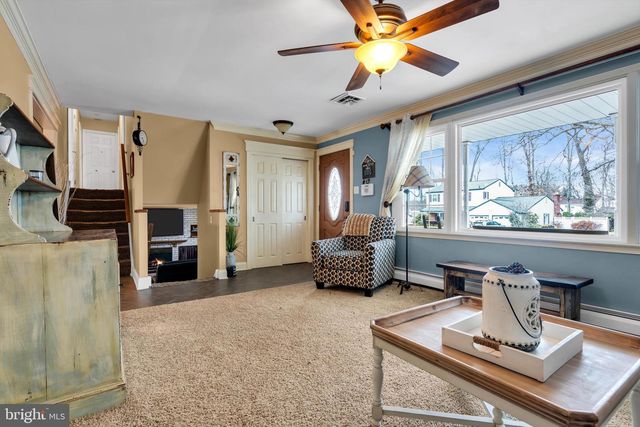 43 MORGAN RD, Aston, PA 19014