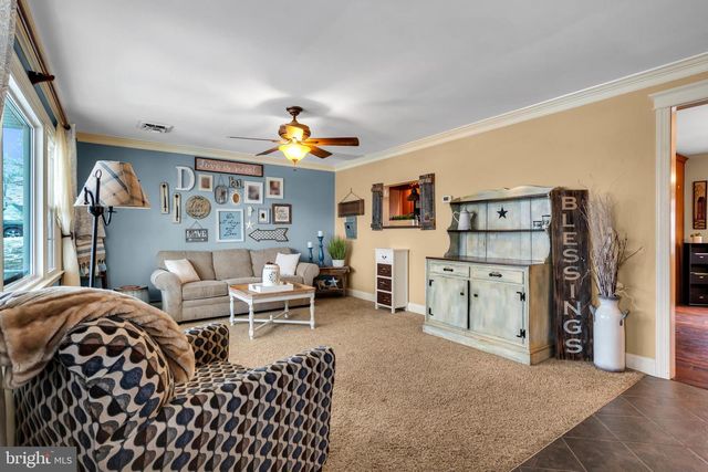 43 MORGAN RD, Aston, PA 19014