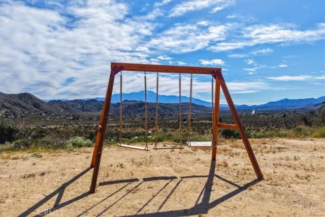 8500 S Samel Road, Morongo Valley, CA 92256