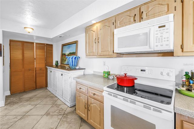 5825 PUERTA DEL SOL BOULEVARD S 464, St Petersburg, FL 33715