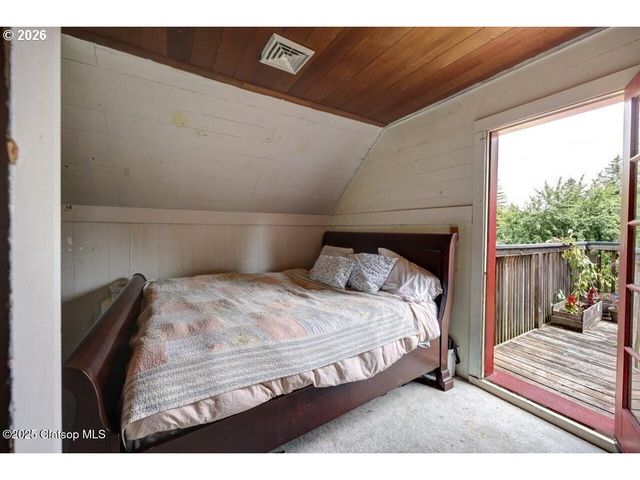 42684 HILLCREST Loop, Astoria, OR 97103