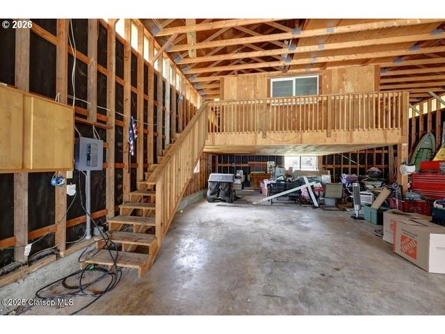 42684 HILLCREST Loop, Astoria, OR 97103