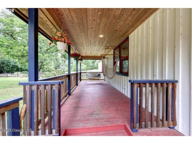 42684 HILLCREST Loop, Astoria, OR 97103