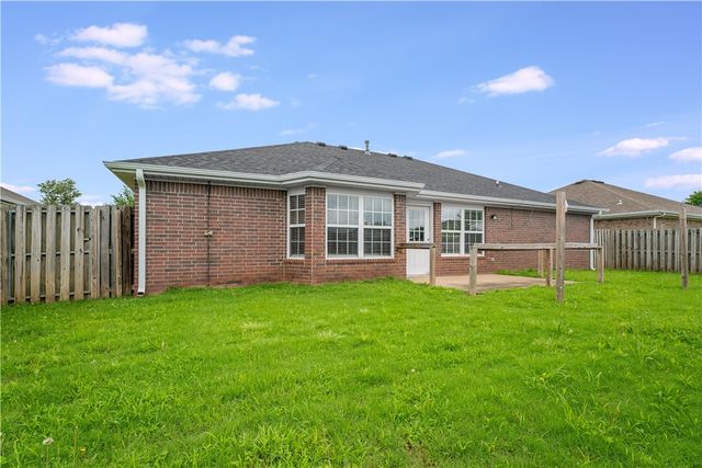 3509 SW Carriageway Avenue, Bentonville, AR 72712