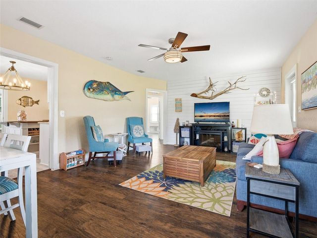 1711 MAGNOLIA STREET, New Smyrna Beach, FL 32168