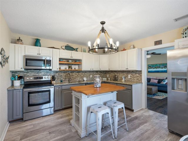 1711 MAGNOLIA STREET, New Smyrna Beach, FL 32168