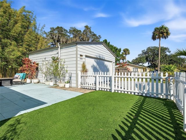 1711 MAGNOLIA STREET, New Smyrna Beach, FL 32168