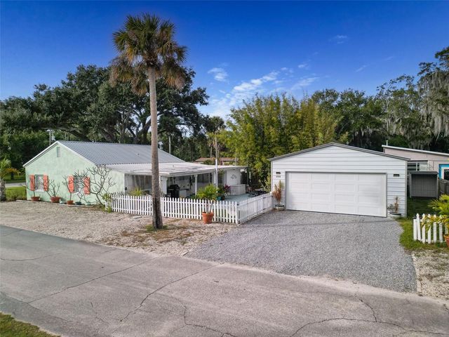 1711 MAGNOLIA STREET, New Smyrna Beach, FL 32168