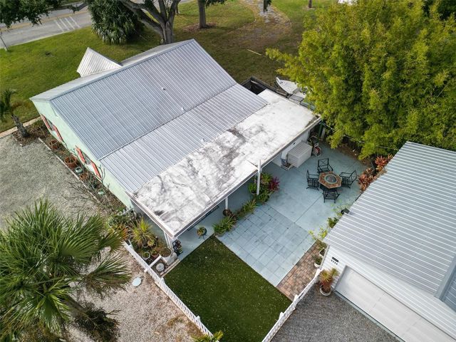 1711 MAGNOLIA STREET, New Smyrna Beach, FL 32168