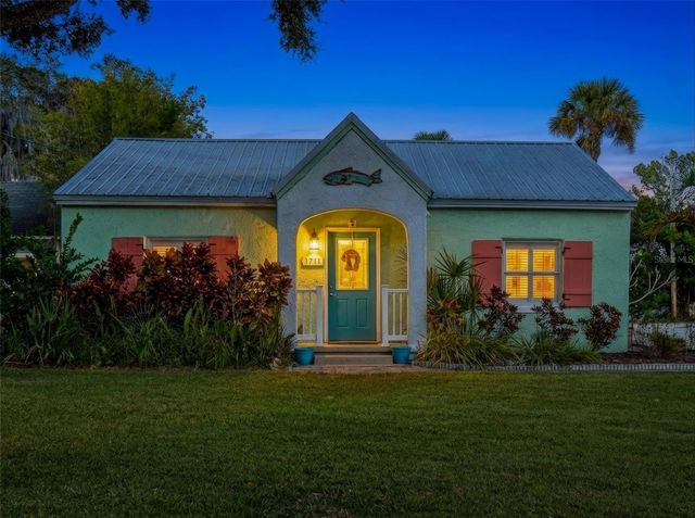 1711 MAGNOLIA STREET, New Smyrna Beach, FL 32168