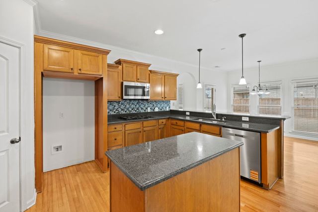 1701 MOSSY OAK LN, Collierville, TN 38017