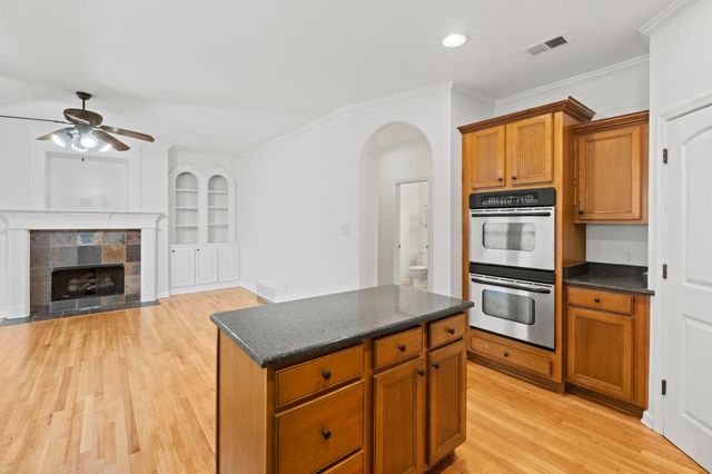 1701 MOSSY OAK LN, Collierville, TN 38017