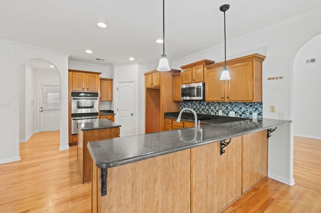 1701 MOSSY OAK LN, Collierville, TN 38017