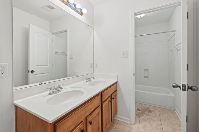 1701 MOSSY OAK LN, Collierville, TN 38017