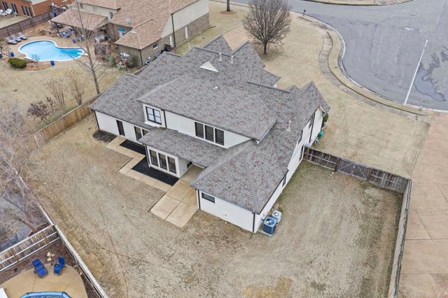 1701 MOSSY OAK LN, Collierville, TN 38017