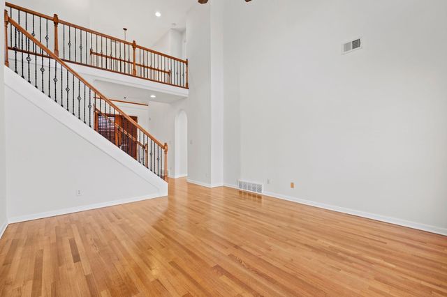 1701 MOSSY OAK LN, Collierville, TN 38017