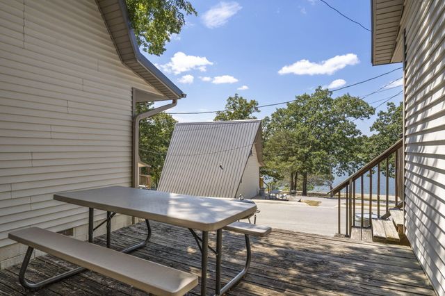 108 Deep Water Circle, Reeds Spring, MO 65737