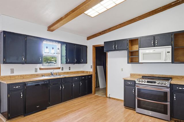 901 SW 10th Street, Cooper, TX 75432
