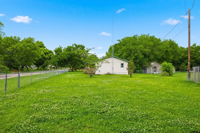 901 SW 10th Street, Cooper, TX 75432