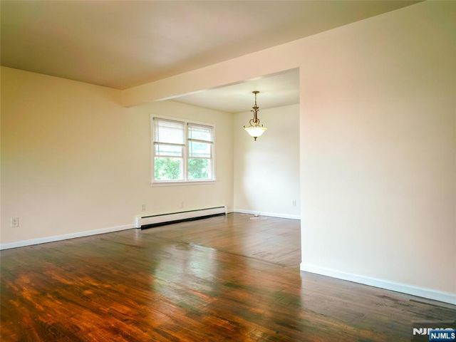 104 Eastern Way, Rutherford, NJ 07070