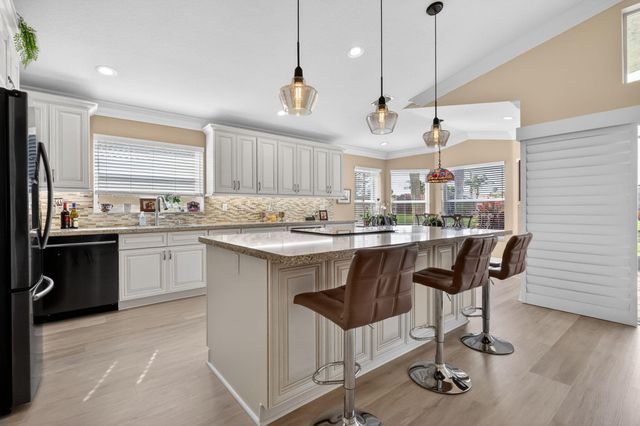 7374 Cortes Lake Drive, Delray Beach, FL 33446