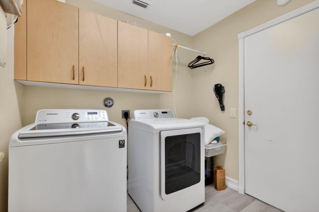 7374 Cortes Lake Drive, Delray Beach, FL 33446