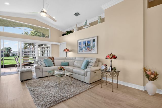 7374 Cortes Lake Drive, Delray Beach, FL 33446