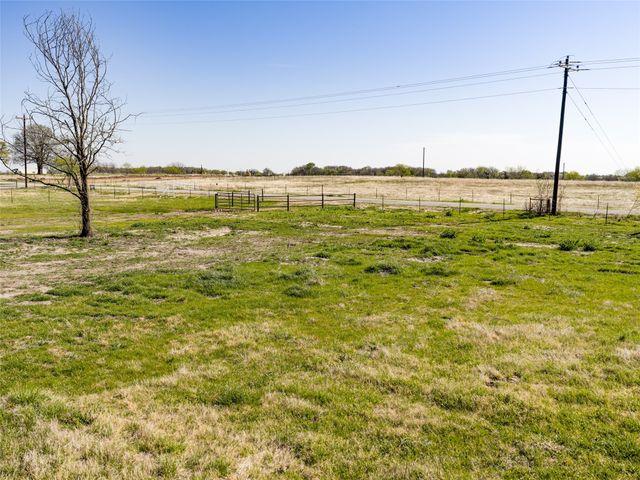384 Cr-1475, Alvord, TX 76225