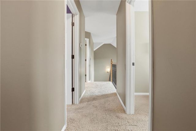 10806 Country Lane, Peculiar, MO 64078