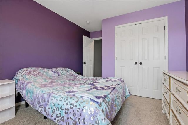 10806 Country Lane, Peculiar, MO 64078