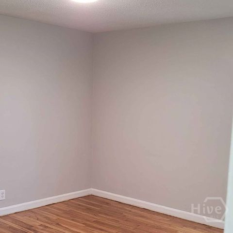 4 W 53rd Street, Savannah, GA 31405