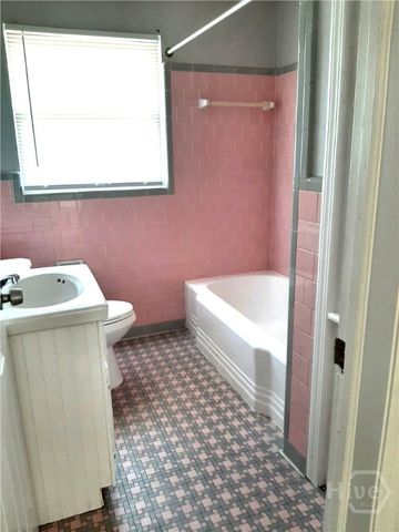 4 W 53rd Street, Savannah, GA 31405