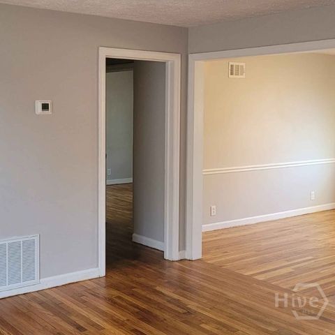 4 W 53rd Street, Savannah, GA 31405