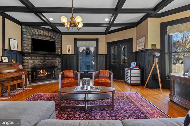 228 S RADNOR CHESTER RD, Villanova, PA 19085