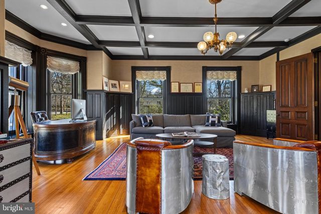 228 S RADNOR CHESTER RD, Villanova, PA 19085