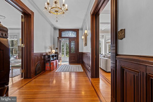 228 S RADNOR CHESTER RD, Villanova, PA 19085