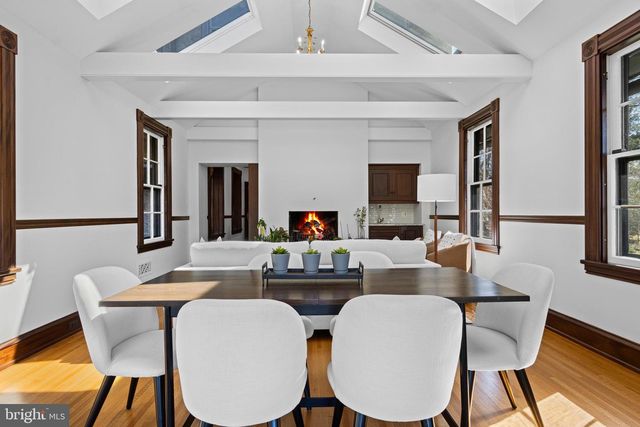 228 S RADNOR CHESTER RD, Villanova, PA 19085