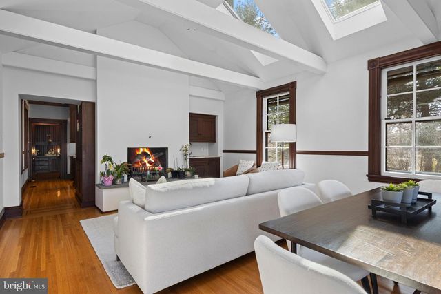 228 S RADNOR CHESTER RD, Villanova, PA 19085
